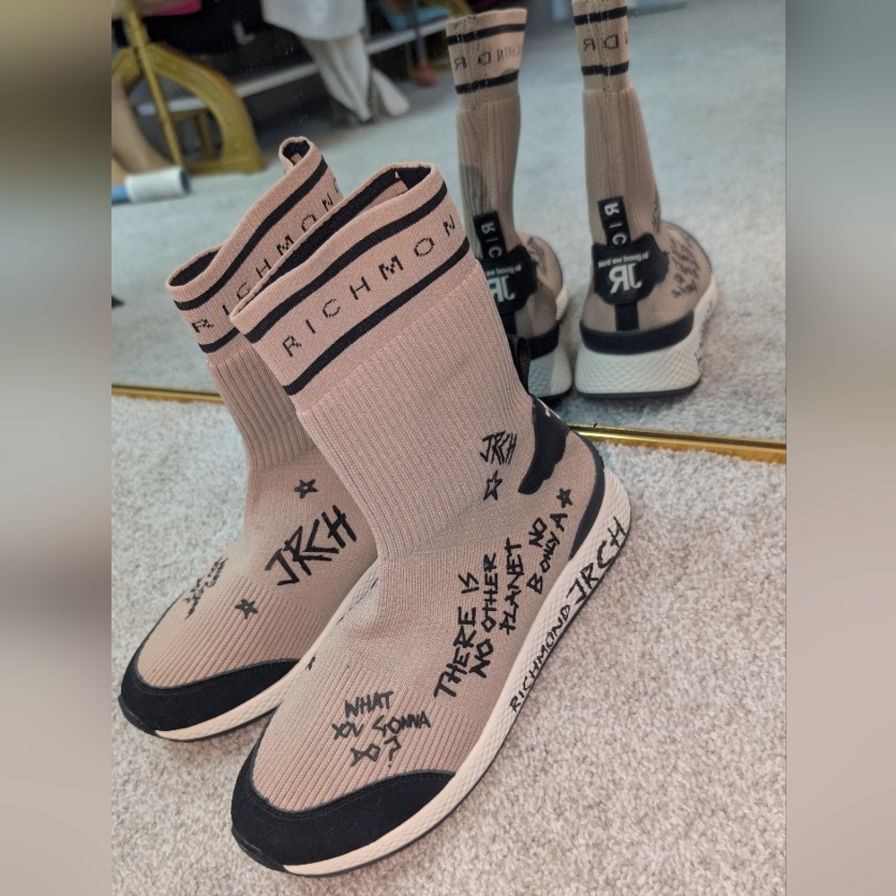 Richmond Beige High-Top Sneakers